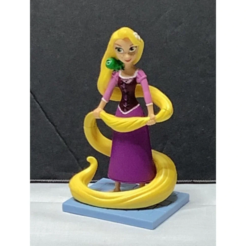 DISNEY TANGLED THE SERIES RAPUNZEL JAKKS Lot Of 3 Rapunzel Maximus cake topper